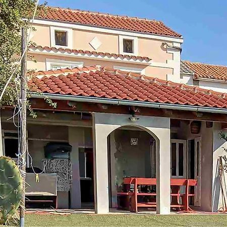 Beautiful Home In Lopar With House Sea View Екстер'єр фото