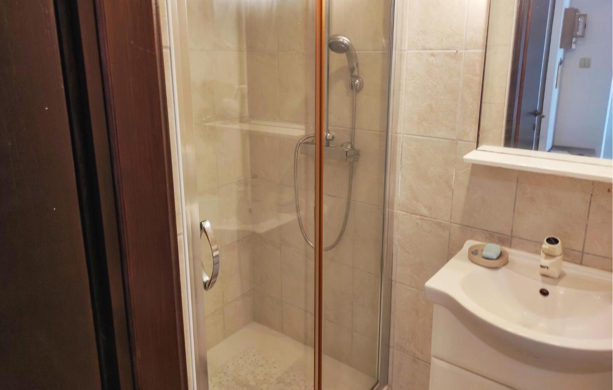 Beautiful Home In Lopar With House Sea View Екстер'єр фото