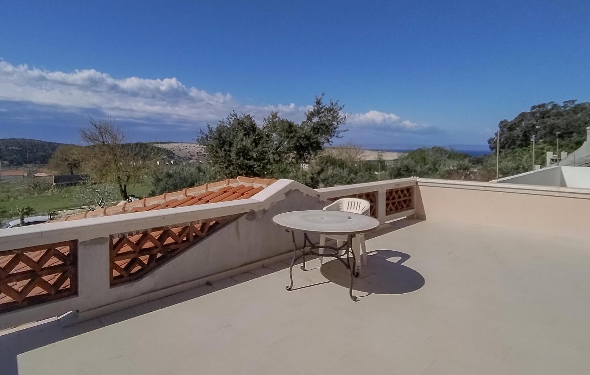 Beautiful Home In Lopar With House Sea View Екстер'єр фото
